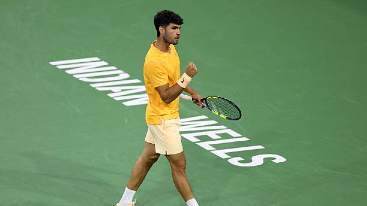 Carlos Alcaraz, proper hit in Indian Wells 2026. Photo: gettyimages