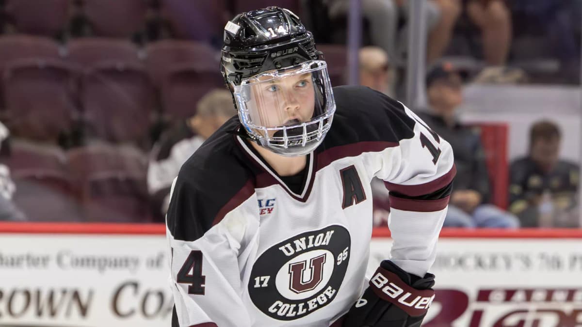 Brandon Buhr cites Toronto market, development staff, John Prokop as reasons for signing with Maple Leafs
