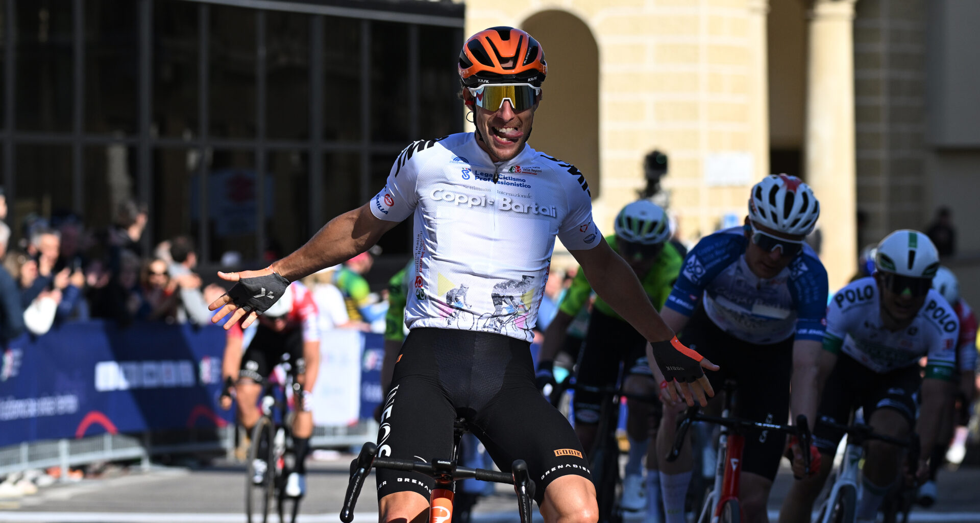 Laurance doubles up to regain Coppi e Bartali lead