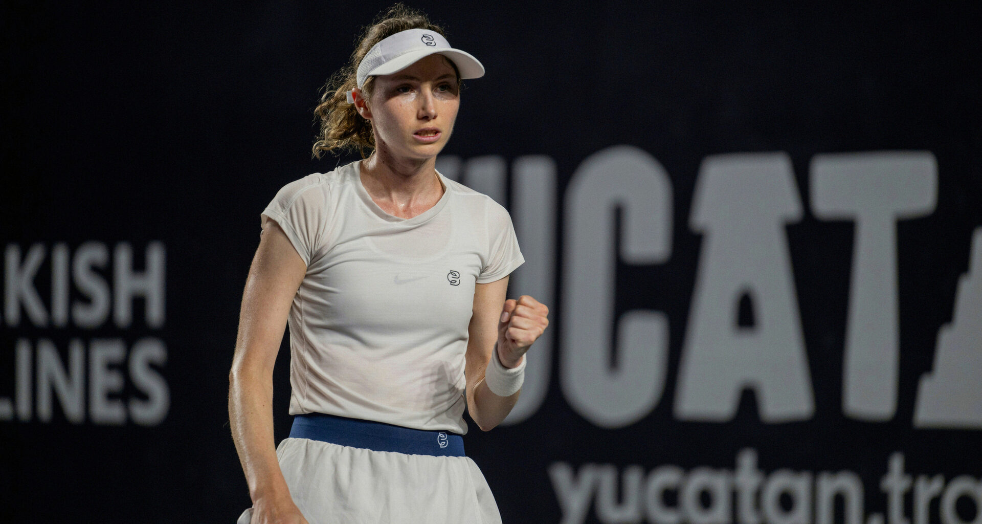 Bucsa breaks new ground in Merida with Paolini upset, to face Frech in final