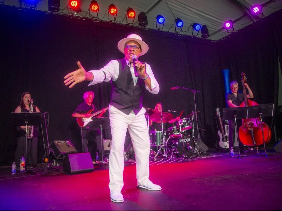  Deborah Davis and the Segue to Jazz, including Michael Hanna, perform during the 2024 Ottawa Jazz Festival.