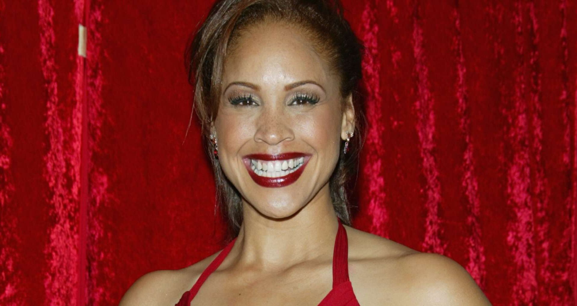 Nikki Crawford Debuts as the New Lexie Carver