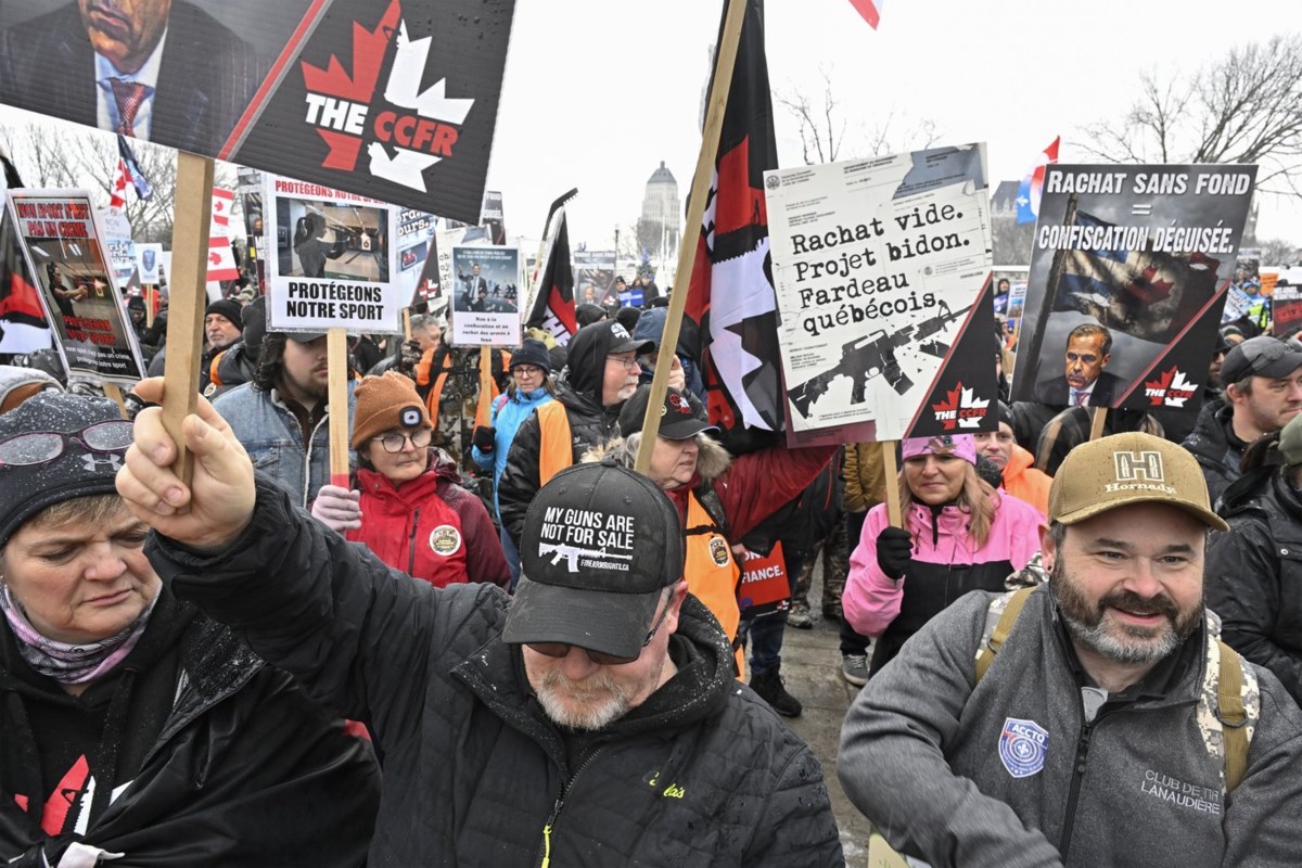 ‘Our weapons are not for sale!’ Protesters target Ottawa’s gun buyback program