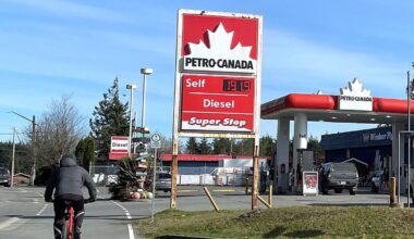 Conflict in the Middle East underlines trend to shift away from fossil fuels, says climate change expert