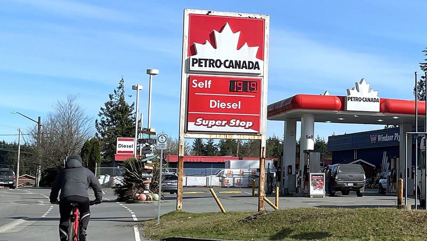 Conflict in the Middle East underlines trend to shift away from fossil fuels, says climate change expert