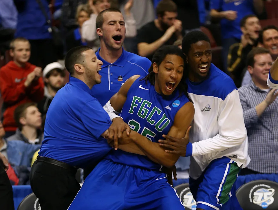 FGCU's Sherwood Brown celebrates with teammates. (Elsa/Getty Images)