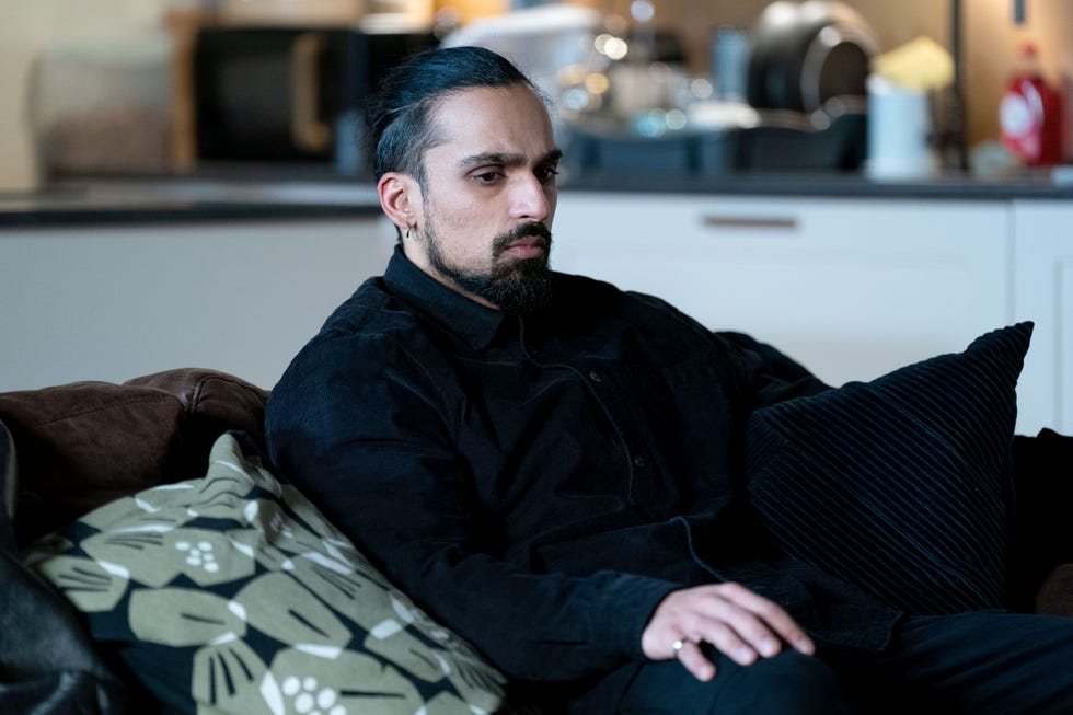 Ravi Gulati, EastEnders ravi gulati, eastenders