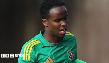 Sak Hassan plays for Hashtag United