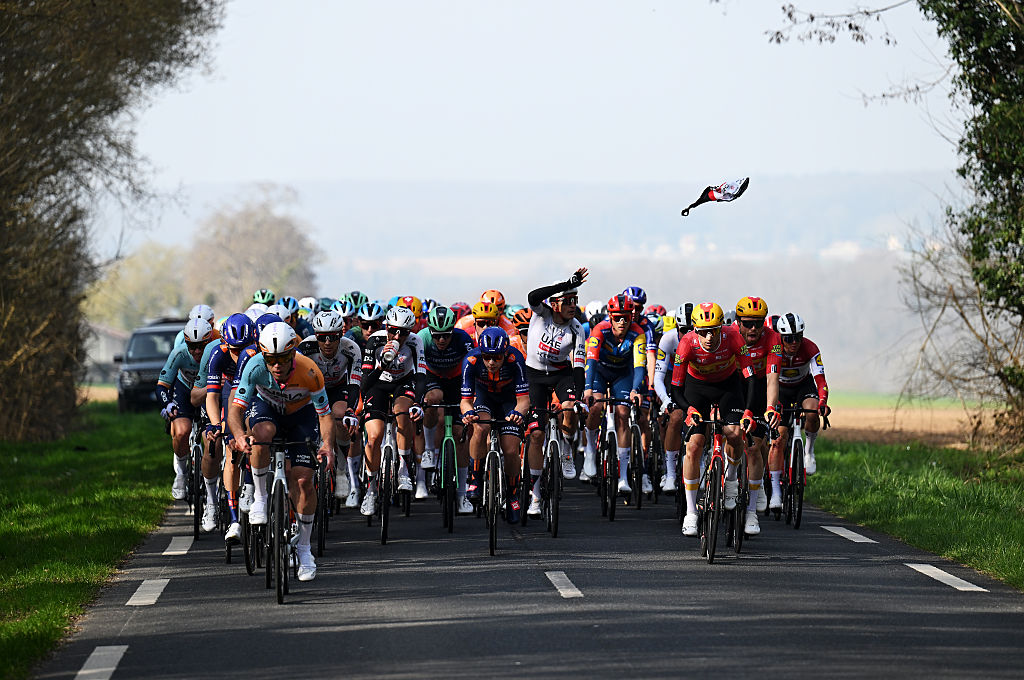 CARRIERES-SOUS-POISSY, FRANCE - MARCH 08: A general view of the peloton competing during the 84th Paris-Nice 2026, Stage 1 a 170.9km stage from Acheres to Carrieres-sous-Poissy / #UCIWT / on March 08, 2026 in Carrieres-sous-Poissy, France. (Photo by Szymon Gruchalski/Getty Images)