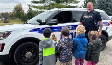 Ottawa police community grieves death of veteran officer who died by suicide