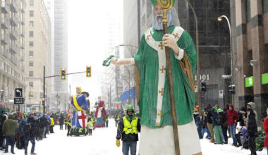 Photos: Irish spirit keeps spectators warm for a snowy St. Patrick's Parade in downtown Montreal