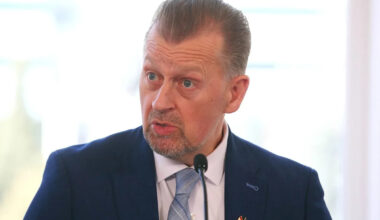 Province plans to close Edmonton's two remaining consumption sites, but 'not in the immediate future'