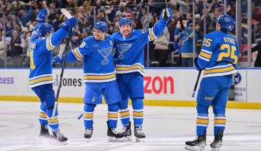 Thomas scores with 9 seconds left in OT, Blues rally from 2 down late to defeat Oilers