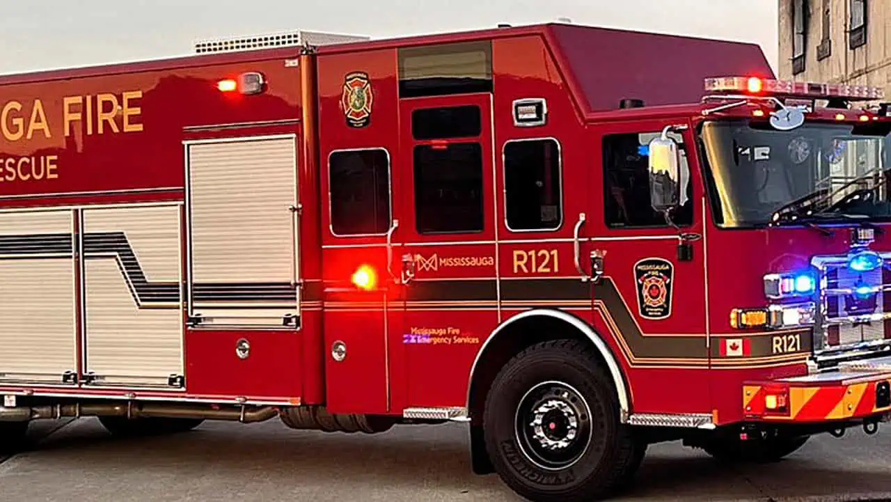 VIDEO: Victim found dead after home goes up in flames in Mississauga