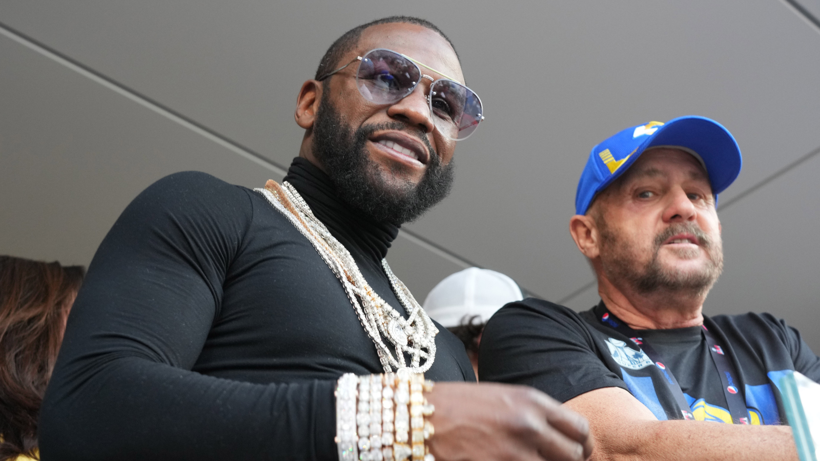 outrageous facts about Floyd Mayweather Jr and his boxing career and wealth