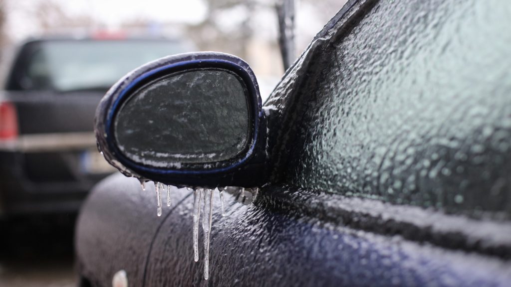 freezing rain across Ottawa Sunday