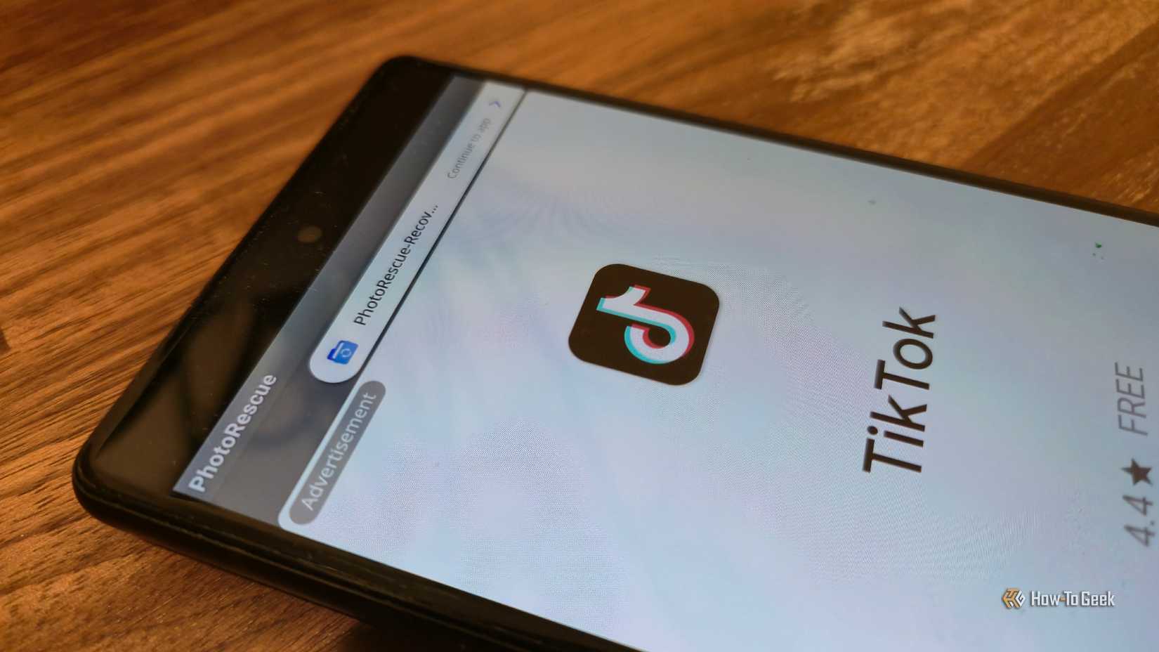 Fullscreen ad on a Pixel 6.