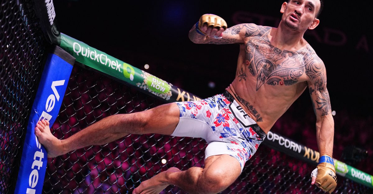 MMAmania.com’s UFC 326 best bet for Oliveira vs. Holloway