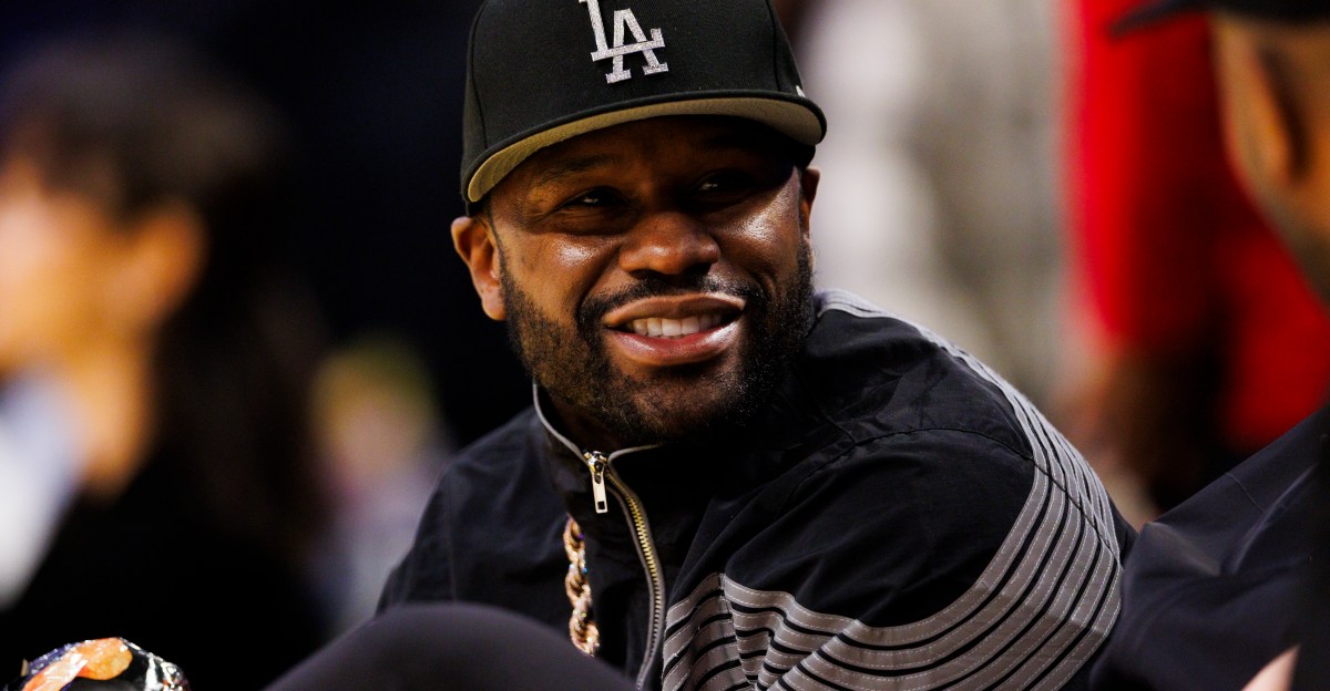 Floyd Mayweather to participate in exhibition before rematching Manny Pacquiao