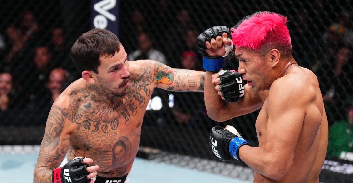 ‘Running away the whole fight?’: Pros react to David Martinez edging Marlon Vera at UFC Mexico