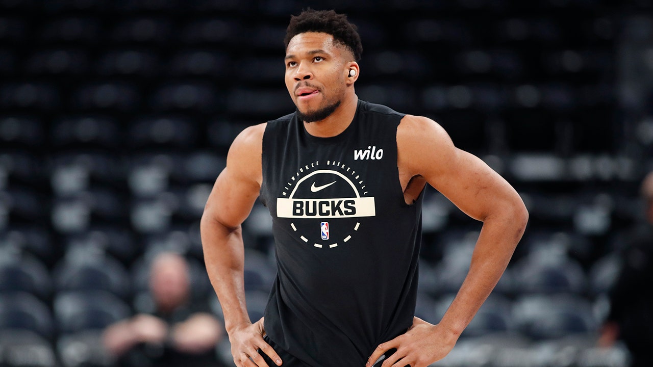 NBA union blasts tanking amid reports of possible Giannis Antetokounmpo shutdown