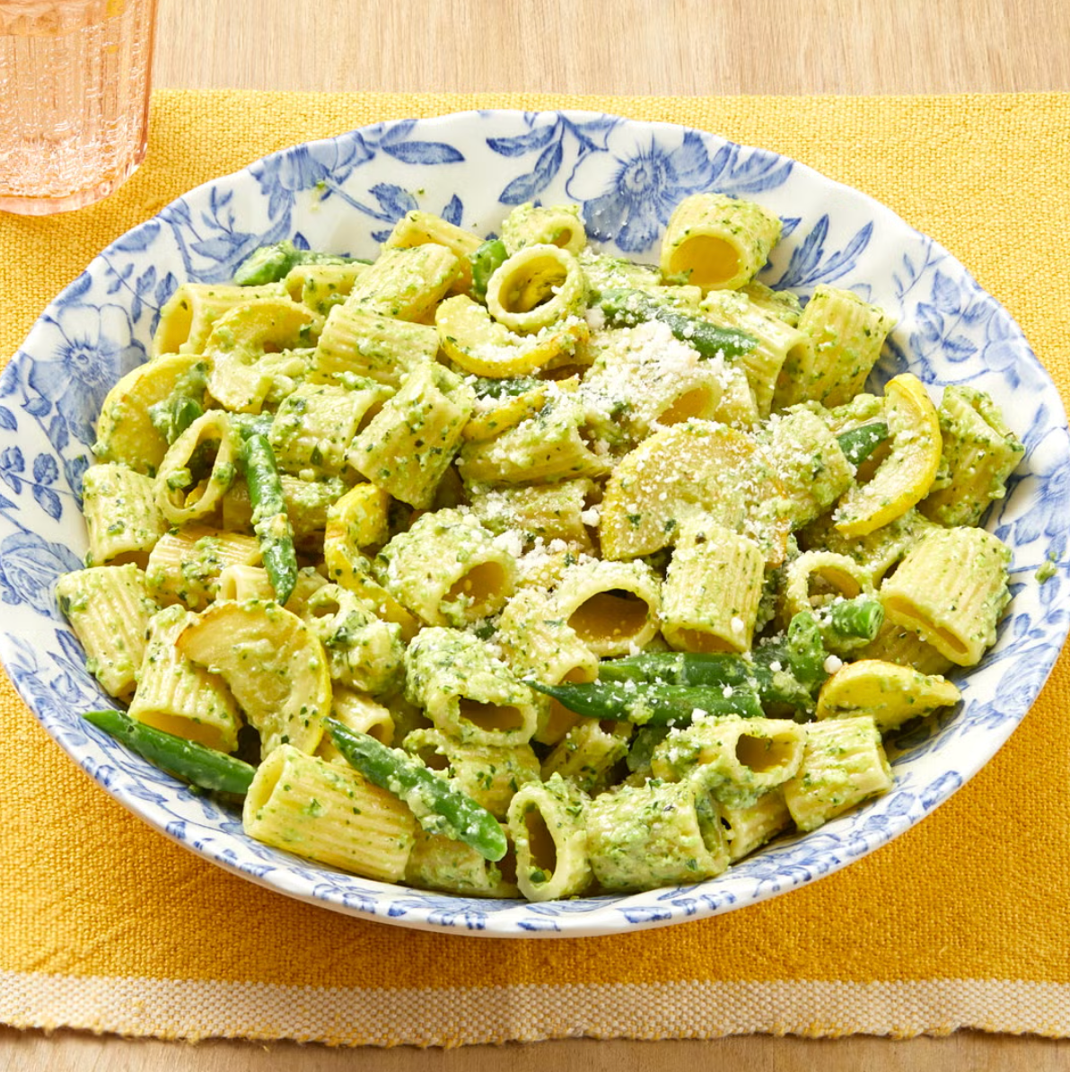 green pasta with zucchini pesto for kids on st patricks day