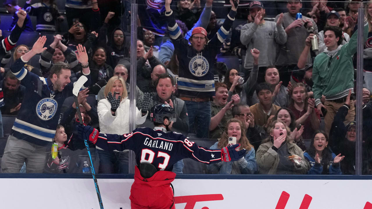 Garland lights lamp again | NHL.com