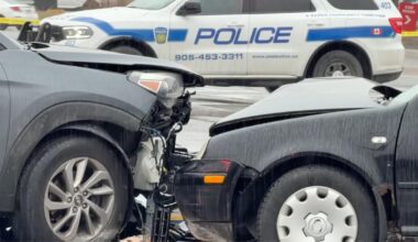 Multi-vehicle crash shuts down busy Mississauga intersection – CP24