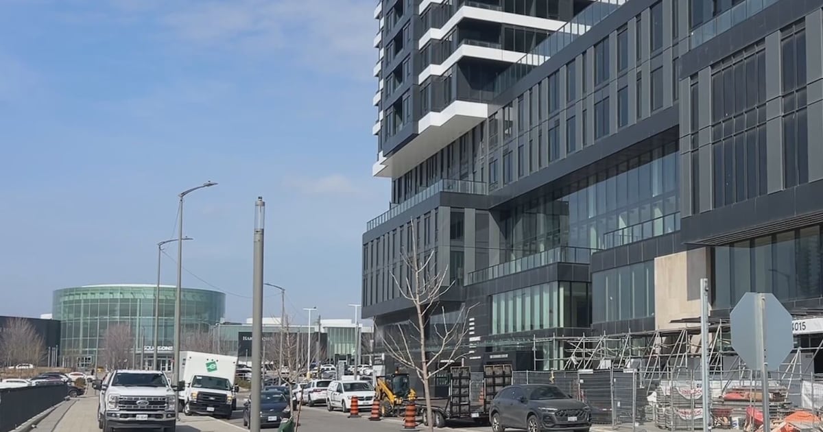 4-year-old dead after reportedly falling from balcony of Mississauga condo – CP24