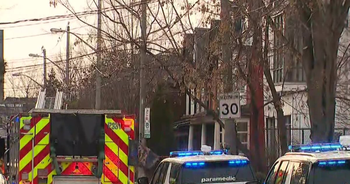 Toronto firefighter severely injured after responding to peeling roof call – CP24