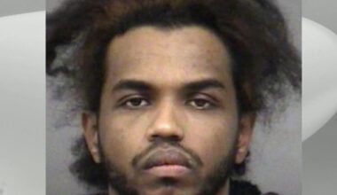 One suspect arrested in connection to robbery at Mississauga hotel – CP24