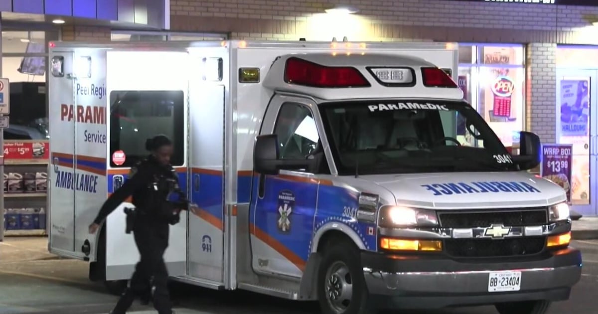 One person hospitalized with serious injuries after possible stabbing in Mississauga – CP24