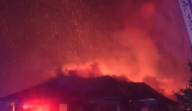 Crews battle large house fire in Mississauga – CP24