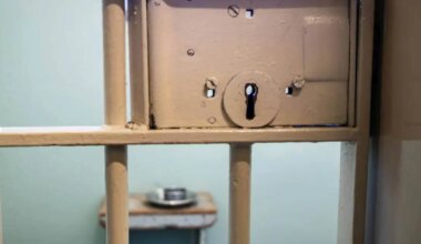 prison jail guard maplehurst correctional