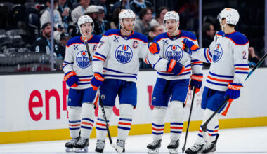 McDavid scores twice, reaches 1,200 points in Oilers win against Mammoth