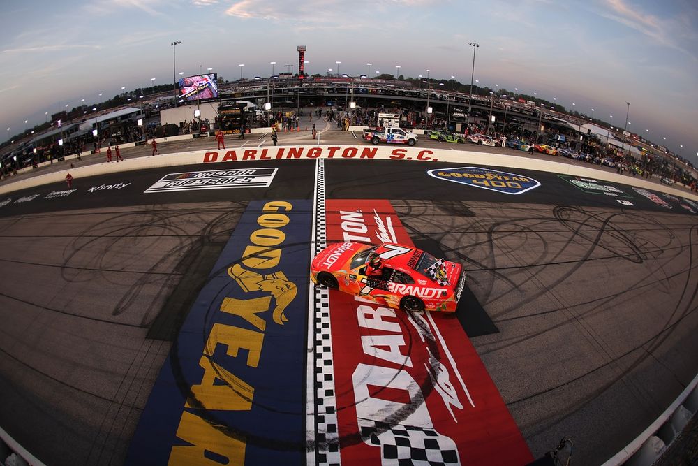Justin Allgaier, No. 7 JR Motorsports Chevrolet