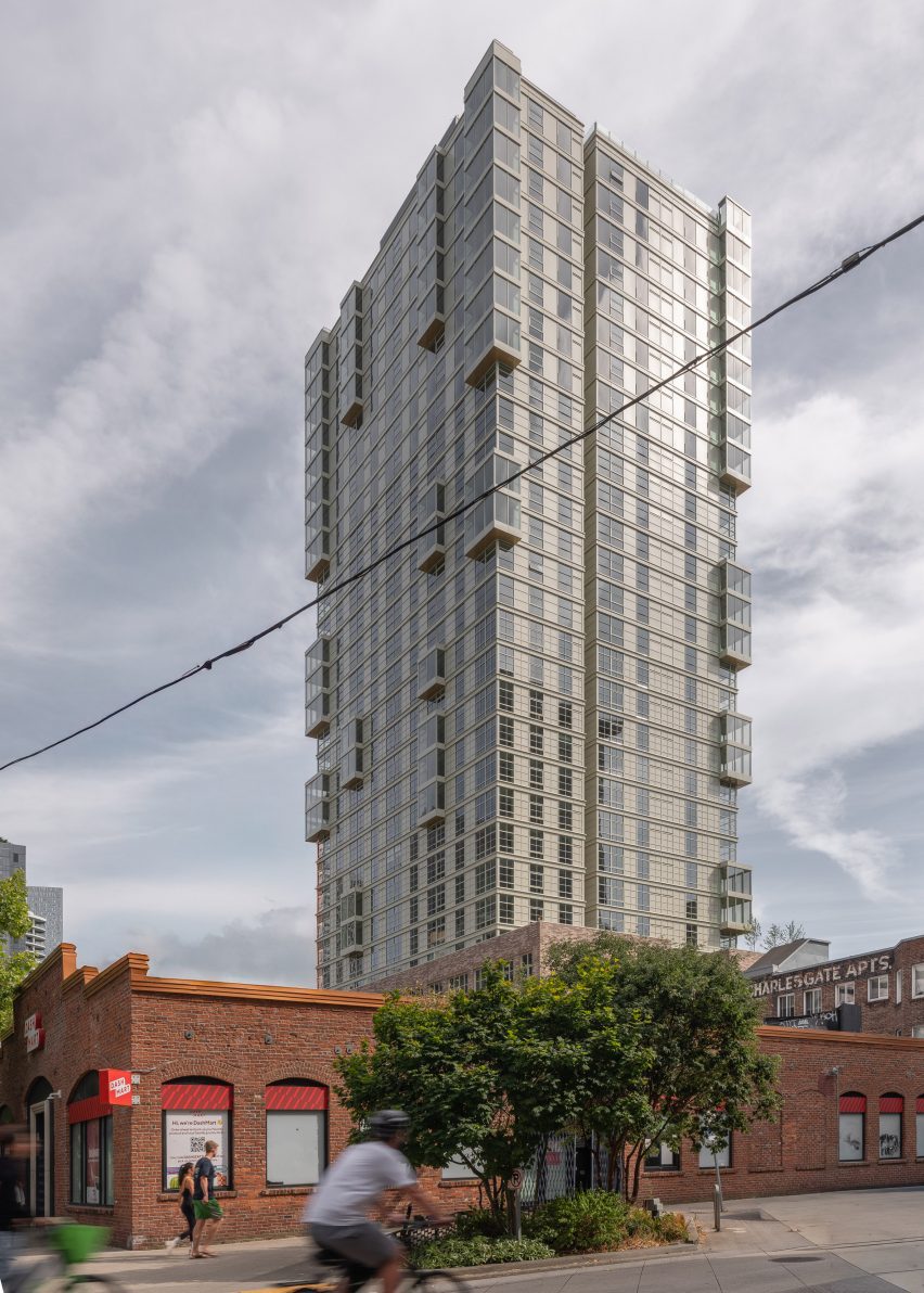 Kaye tower in Seattle by Grzywinski + Pons