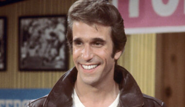 How Henry Winkler Accidentally Created The Fonz's Most Memed Happy Days Moment