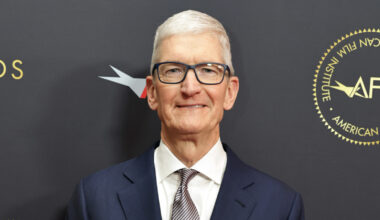 Apple CEO Says Get Off Your Phone (And Science Agrees With Him)