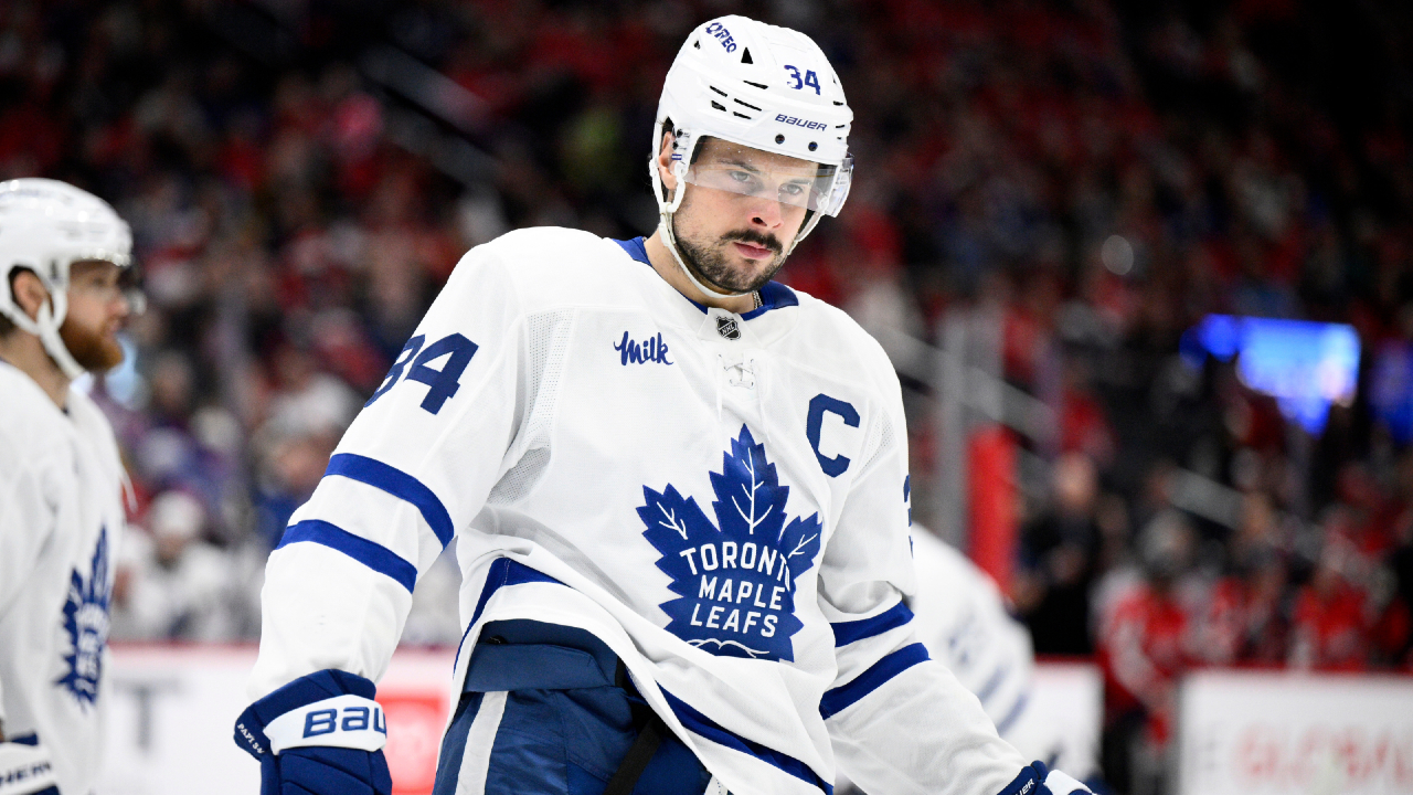 Maple Leafs' Auston Matthews undergoes knee surgery