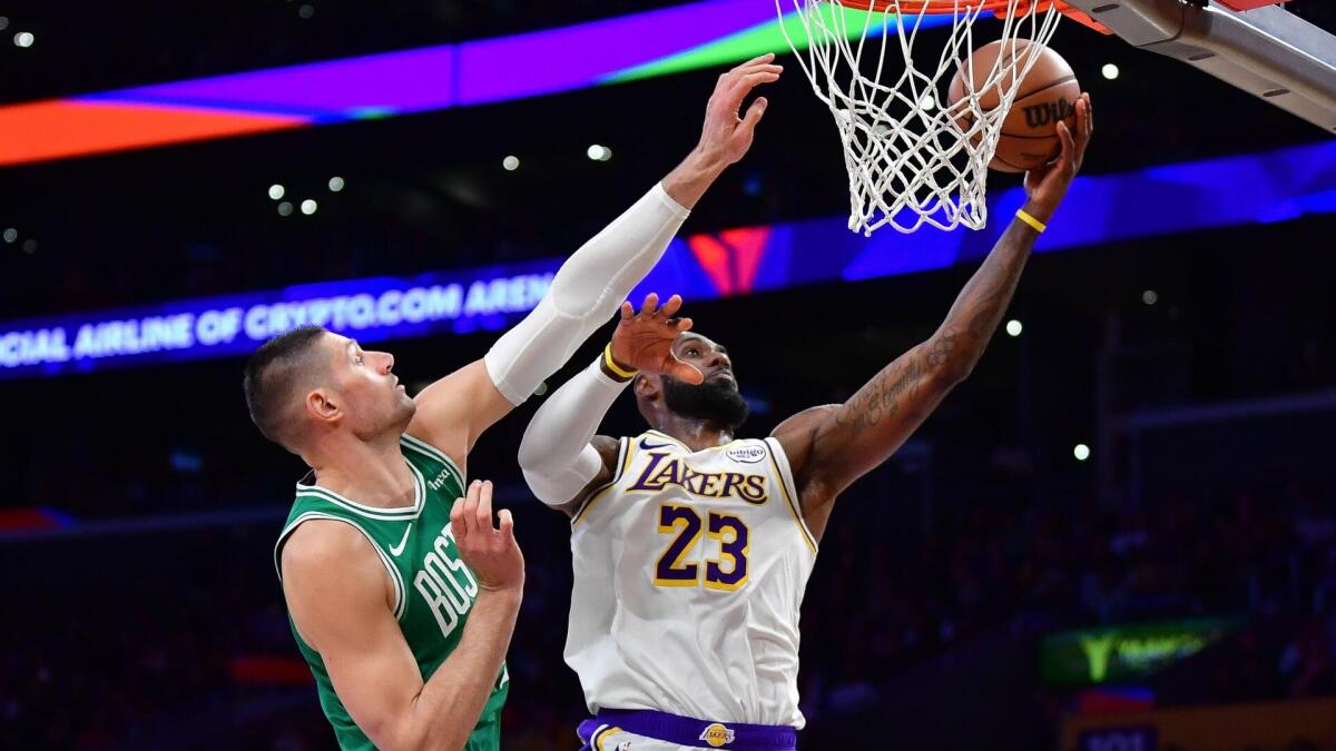 Free Kalshi NBA picks, predictions: Target LeBron James, Draymond Green with promo code CBSSPORTS on Thursday