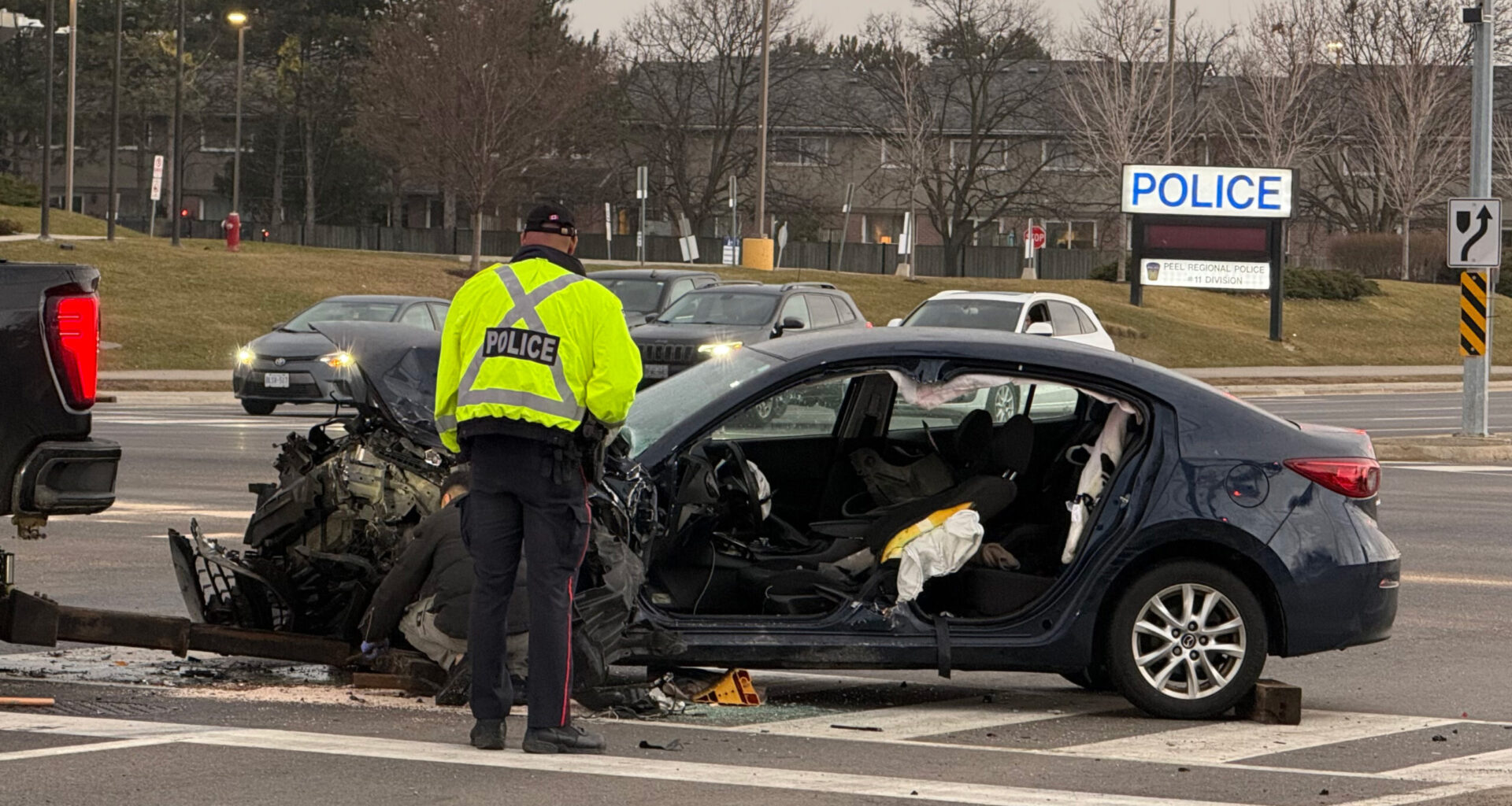 Woman seriously injured in Mississauga crash