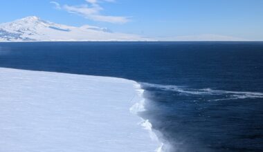 Investigating Antarctic ice shelf melting with global navigation satellite systems | MIT News