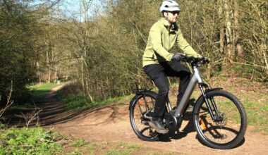 moustache xroad es review