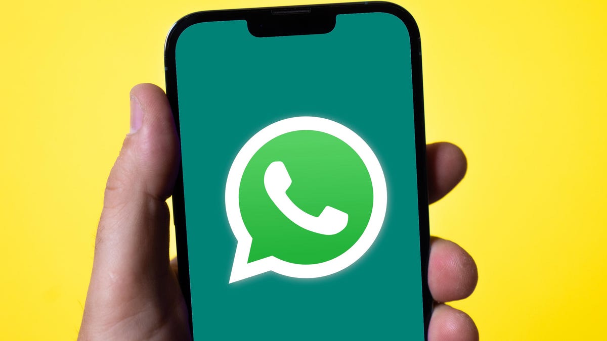 WhatsApp's New Update Makes it Easier to Switch Phones, Free Up Storage