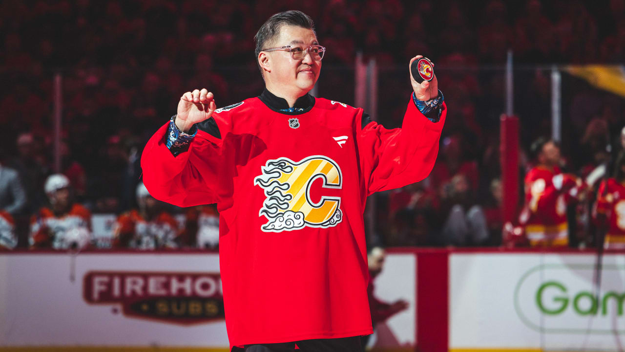 Color of Hockey: Wong bringing game to new fans with 'Flames TV Chinese'