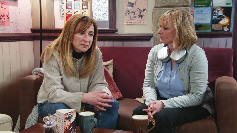 Nicola King, Laurel Thomas, Emmerdale nicola king, laurel thomas, emmerdale