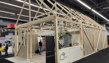 Living in a "giant thermos" embodies the future of the real estate sector