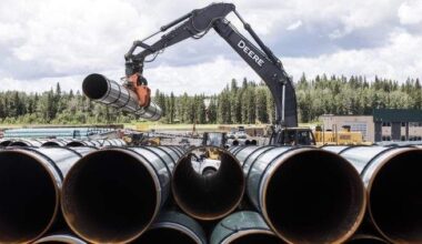 Another oil pipeline through B.C. sees renewed interest as Enbridge CEO weighs in