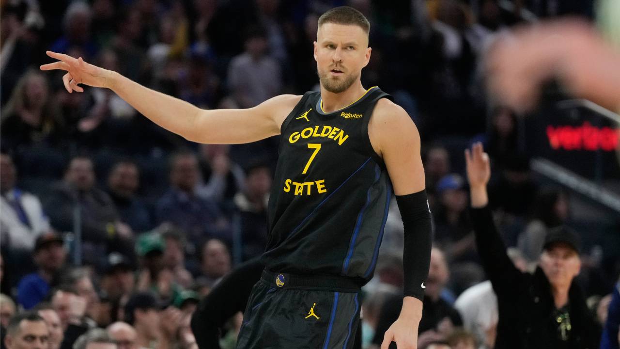Warriors' Kristaps Porzingis returns to lineup vs. Thunder